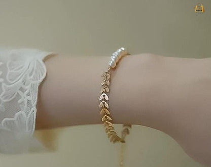 Gold Leaves Bracelett