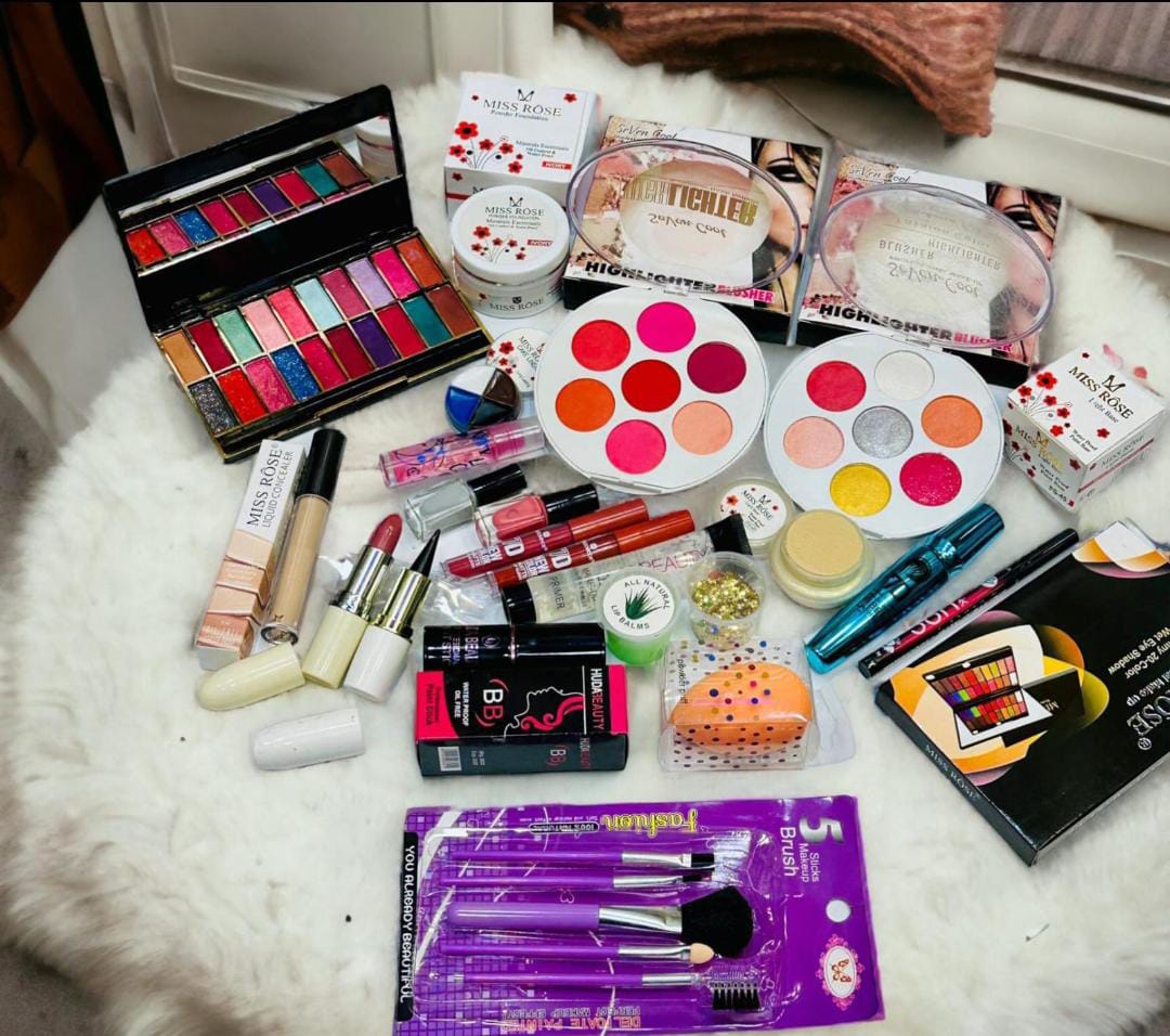 Big Deal Makeup Kit